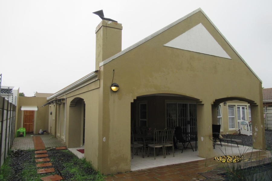 3 Bedroom Property for Sale in Parklands Western Cape